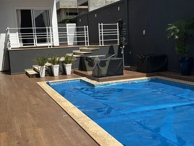 Casa 5 quartos e 6 banheiros, à venda, no bairro Estrela em Ponta Grossa