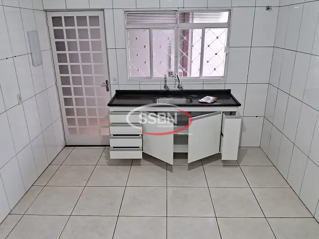 Casa 3 quartos e 1 banheiro, para alugar, no bairro Parque Residencial Klavin em Nova Odessa