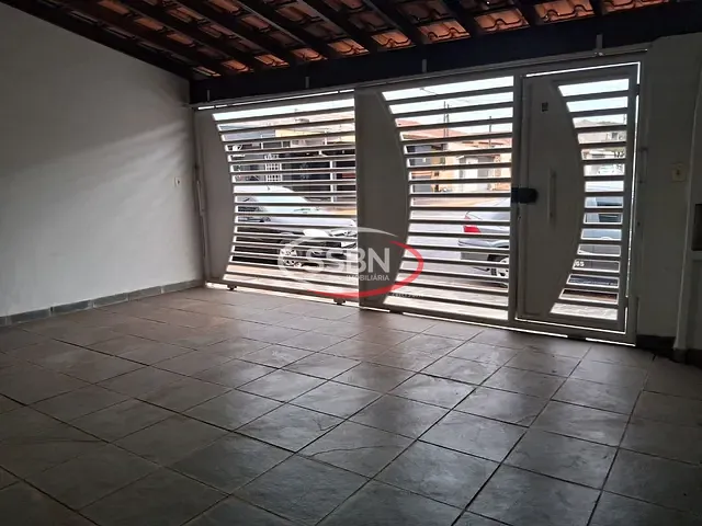 Casa 3 quartos e 1 banheiro, para alugar, no bairro Parque Residencial Klavin em Nova Odessa
