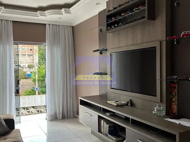 Casa com 200m² 2 quartos e 2 banheiros, à venda, no bairro Machado em Itabira