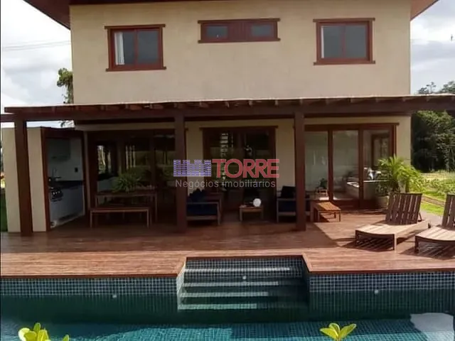 Casa com 406m², à venda, no bairro Centro em Itacaré
