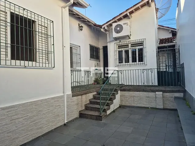 Casa com 387m² 5 quartos e 3 banheiros, à venda, no bairro Centro em Guaratinguetá
