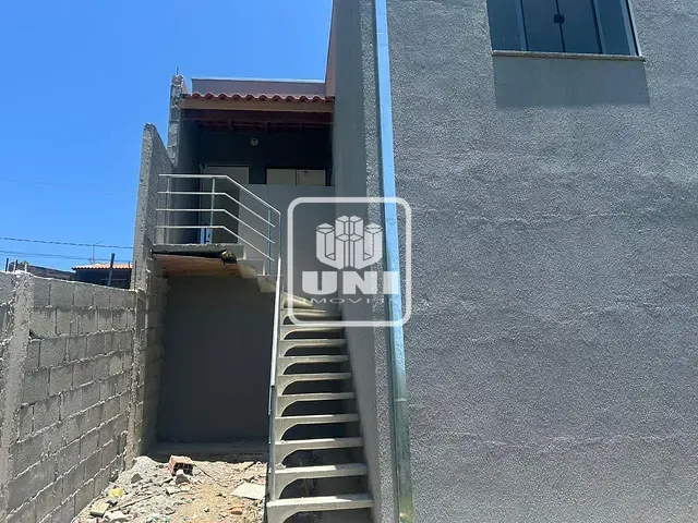 Casa com 223m² 2 quartos e 1 banheiro, à venda, no bairro Jardim Alvorada em Jacareí