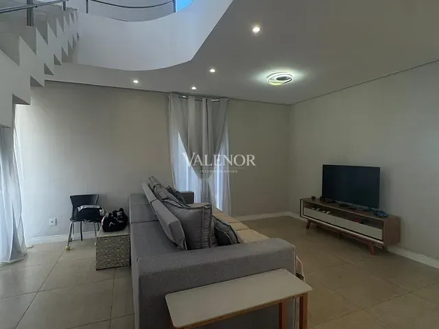 Casa com 360m² 3 quartos e 5 banheiros, à venda, no bairro Loteamento Brisas do Lago em Jundiaí