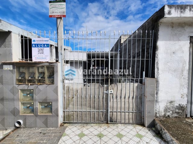 Casa com 60m² 1 quarto e 1 banheiro, para alugar, no bairro Jardim Cecília em Mogi das Cruzes