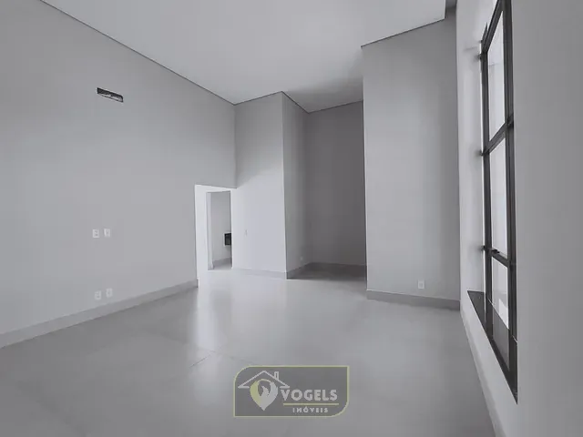 Casa 3 quartos e 4 banheiros, à venda, no bairro Reserva Santa Izabel em Jaguariúna