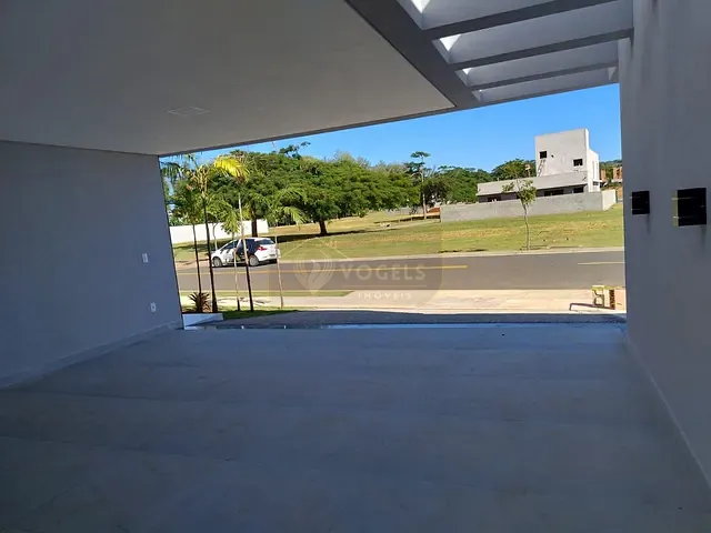 Casa 3 quartos e 4 banheiros, à venda, no bairro Reserva Santa Izabel em Jaguariúna