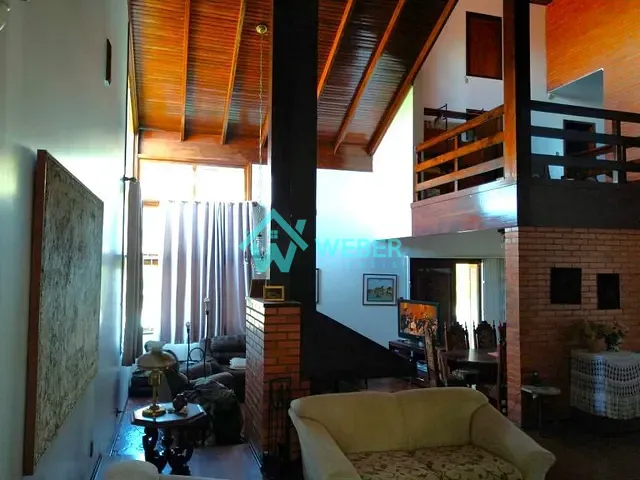 Casa com 693m² 3 quartos e 2 banheiros, à venda, no bairro Pinheiro em São Leopoldo
