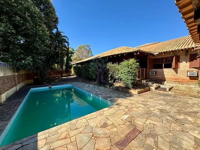 Casa com 720m² 3 quartos e 5 banheiros, à venda, no bairro Jardim São Bento em Campo Grande
