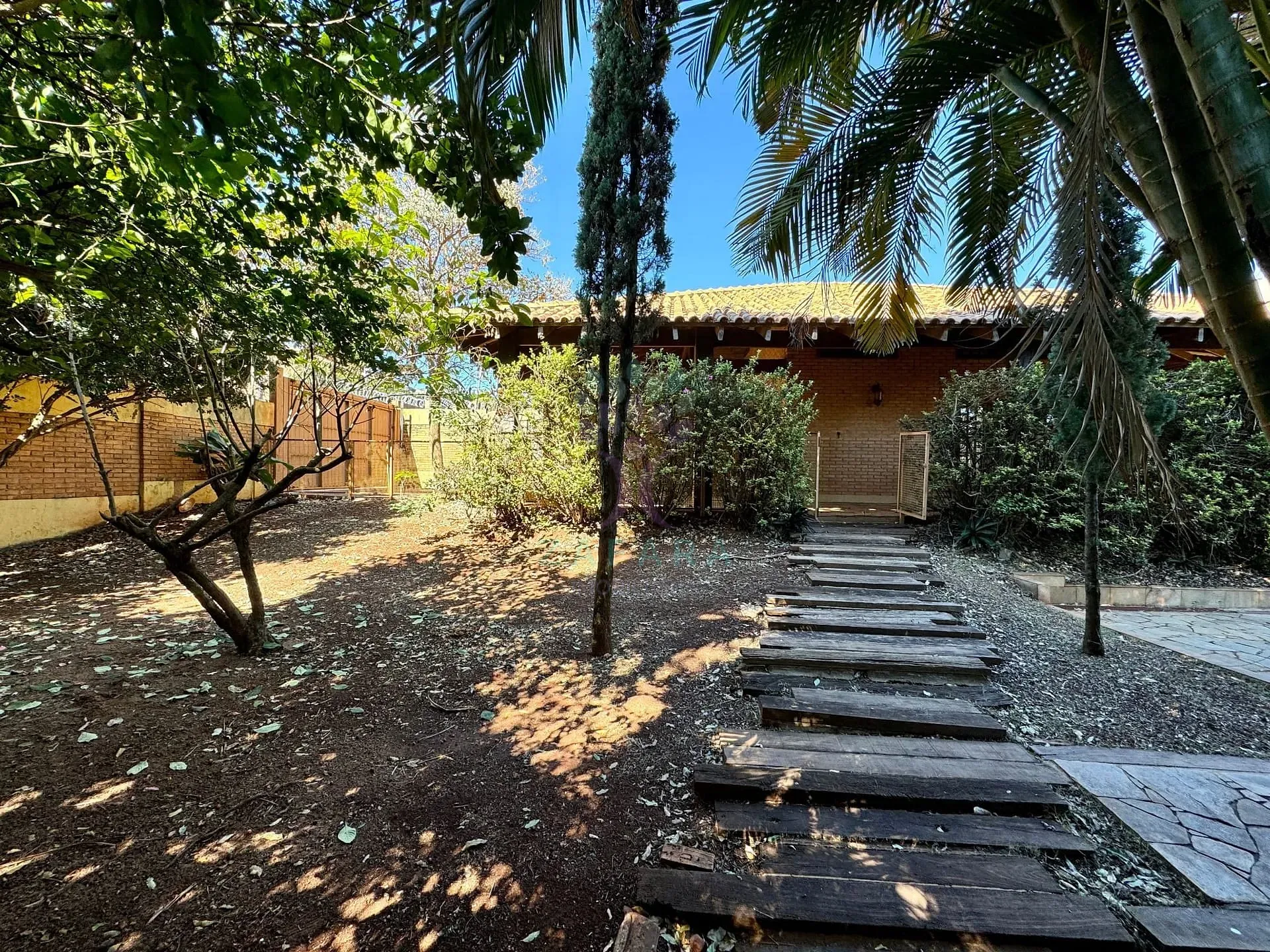 Casa, 3 quartos, 282 m² - Foto 1