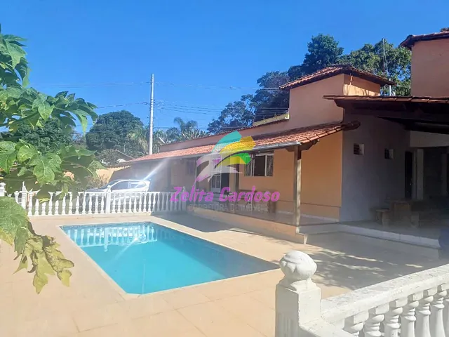 Casa com 2002m² 4 quartos e 4 banheiros, à venda, no bairro Condomínio Vale do Ouro em Ribeirão das Neves