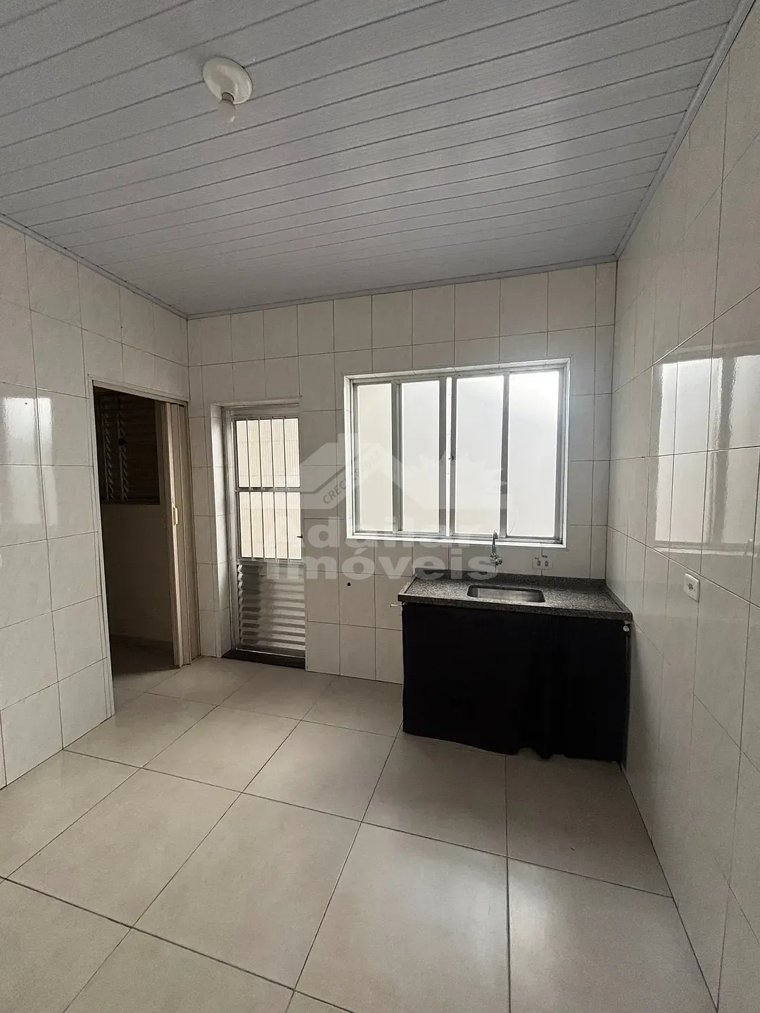 Casa, 1 quarto, 40 m² - Foto 1