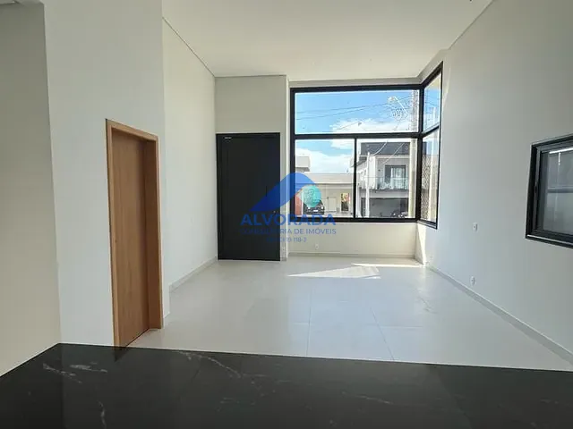 Casa com 300m² 3 quartos e 4 banheiros, à venda, no bairro Condomínio Terras do Vale em Caçapava
