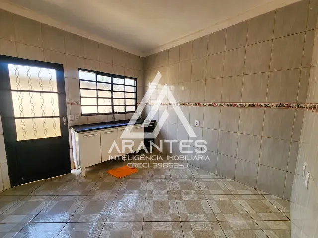 Casa 4 quartos e 2 banheiros, à venda, no bairro Conjunto Habitacional Michel Jorge Naben em Barretos