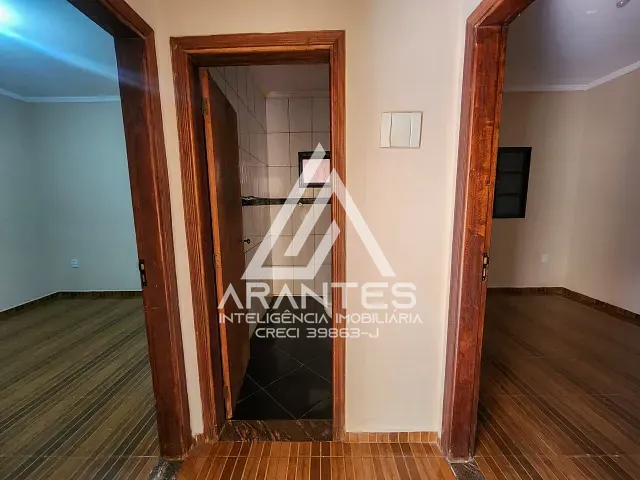 Casa 4 quartos e 2 banheiros, à venda, no bairro Conjunto Habitacional Michel Jorge Naben em Barretos