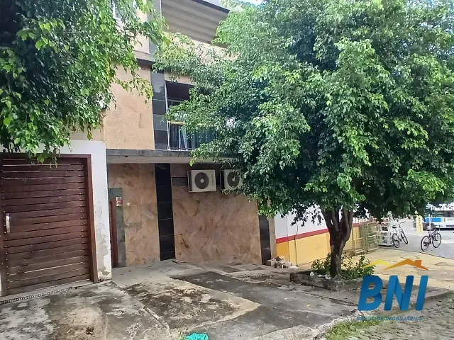 Casa com 600m² 3 quartos e 2 banheiros, à venda, no bairro Taquara em Rio de Janeiro