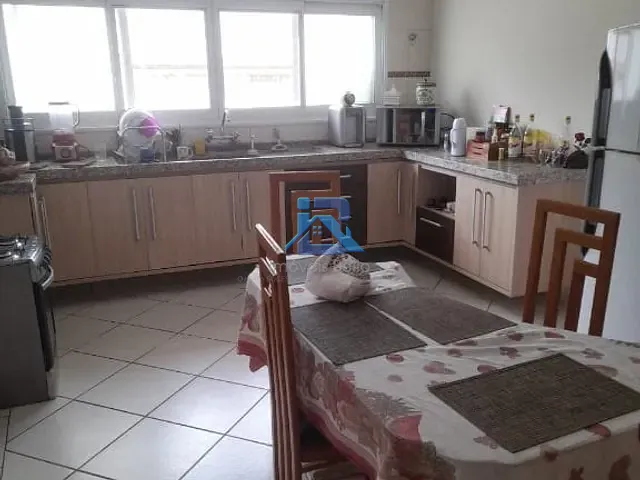 Casa com 450m² 2 quartos e 1 banheiro, à venda, no bairro Residencial Fazenda Serrinha em Itatiba