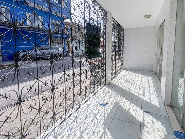 Casa 4 quartos e 1 banheiro, para alugar, no bairro Sacramenta em Belém
