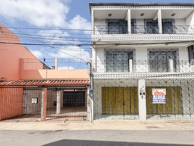 Casa 4 quartos e 1 banheiro, para alugar, no bairro Sacramenta em Belém