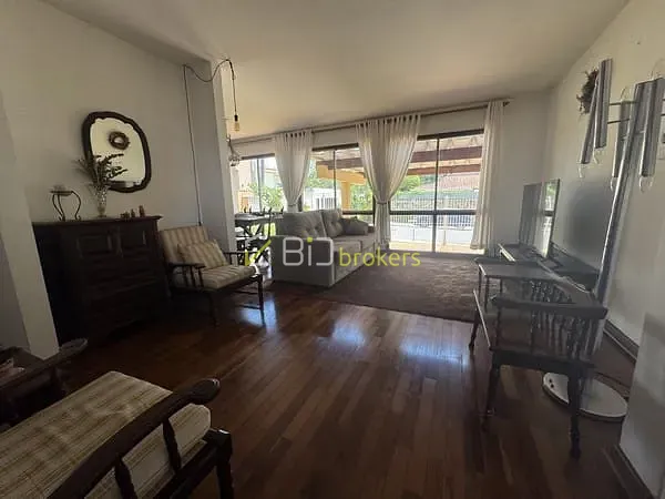 Casa, 4 quartos, 320 m² - Foto 1