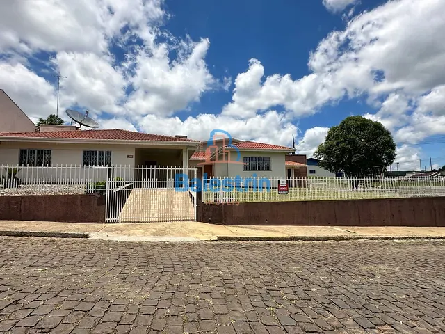 Casa 4 quartos e 5 banheiros, à venda, no bairro Bela Vista em Fraiburgo