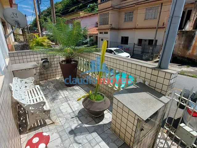 Casa 3 quartos e 3 banheiros, à venda, no bairro Centro em Barra Mansa