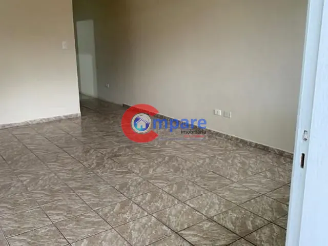 Casa com 125m² 3 quartos e 1 banheiro, para alugar, no bairro Parque Continental II em Guarulhos