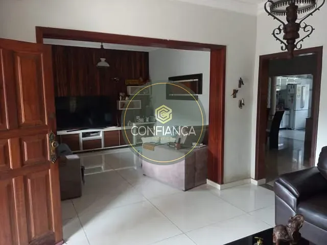 Casa com 500m² 4 quartos e 4 banheiros, à venda, no bairro Boa Vista em Belo Horizonte