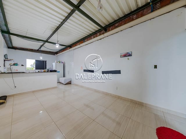 Casa com 400m² 2 quartos e 2 banheiros, à venda, no bairro Guará I em Brasília
