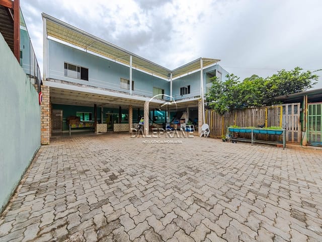 Casa com 400m² 2 quartos e 2 banheiros, à venda, no bairro Guará I em Brasília