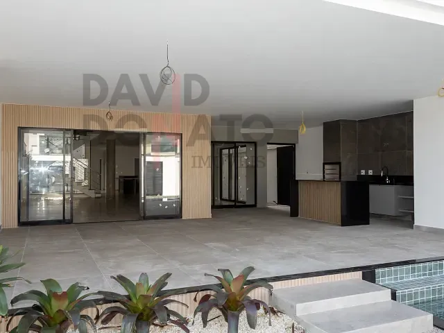Casa 5 quartos e 8 banheiros, à venda, no bairro Recreio dos Bandeirantes em Rio de Janeiro