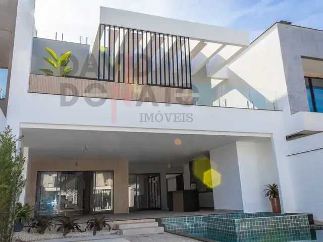 Casa 5 quartos e 8 banheiros, à venda, no bairro Recreio dos Bandeirantes em Rio de Janeiro