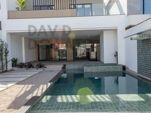 Casa 5 quartos e 8 banheiros, à venda, no bairro Recreio dos Bandeirantes em Rio de Janeiro