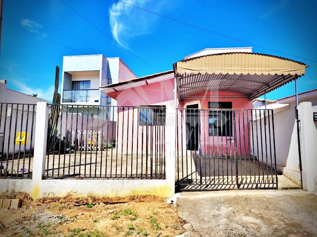 Casa com 95m² 2 quartos e 1 banheiro, à venda, no bairro Belvedere em Jaguariaíva
