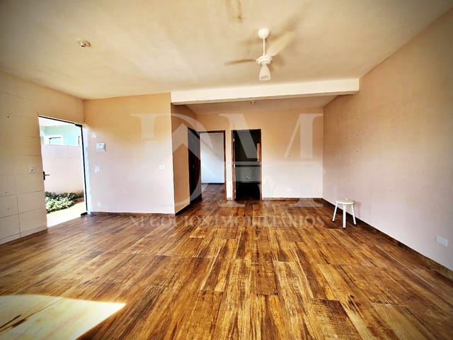 Casa com 95m² 2 quartos e 1 banheiro, à venda, no bairro Belvedere em Jaguariaíva