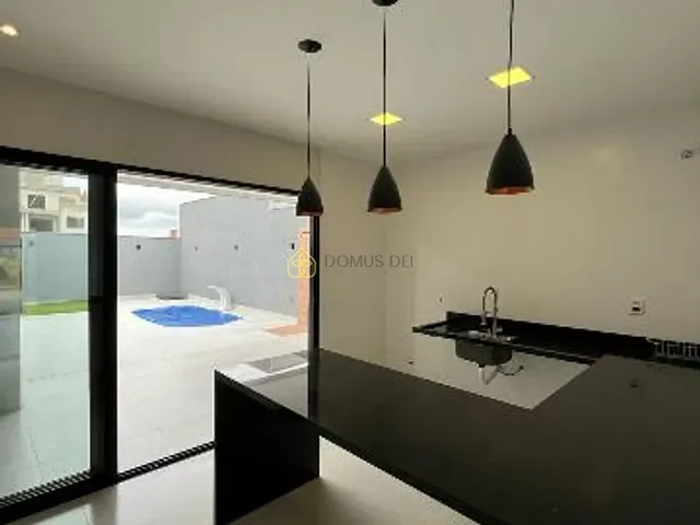 Casa com 235m² 3 quartos e 3 banheiros, à venda, no bairro Jardim Belvedere em Volta Redonda