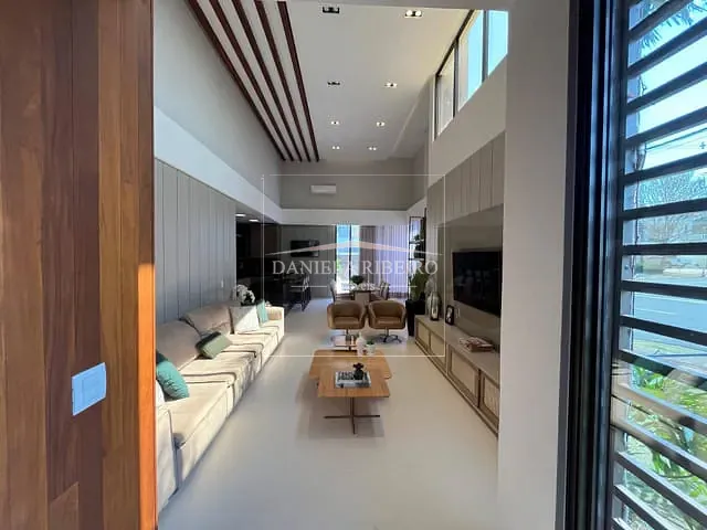 Casa com 419m² 3 quartos e 5 banheiros, à venda, no bairro Vivendas do Arvoredo em Londrina