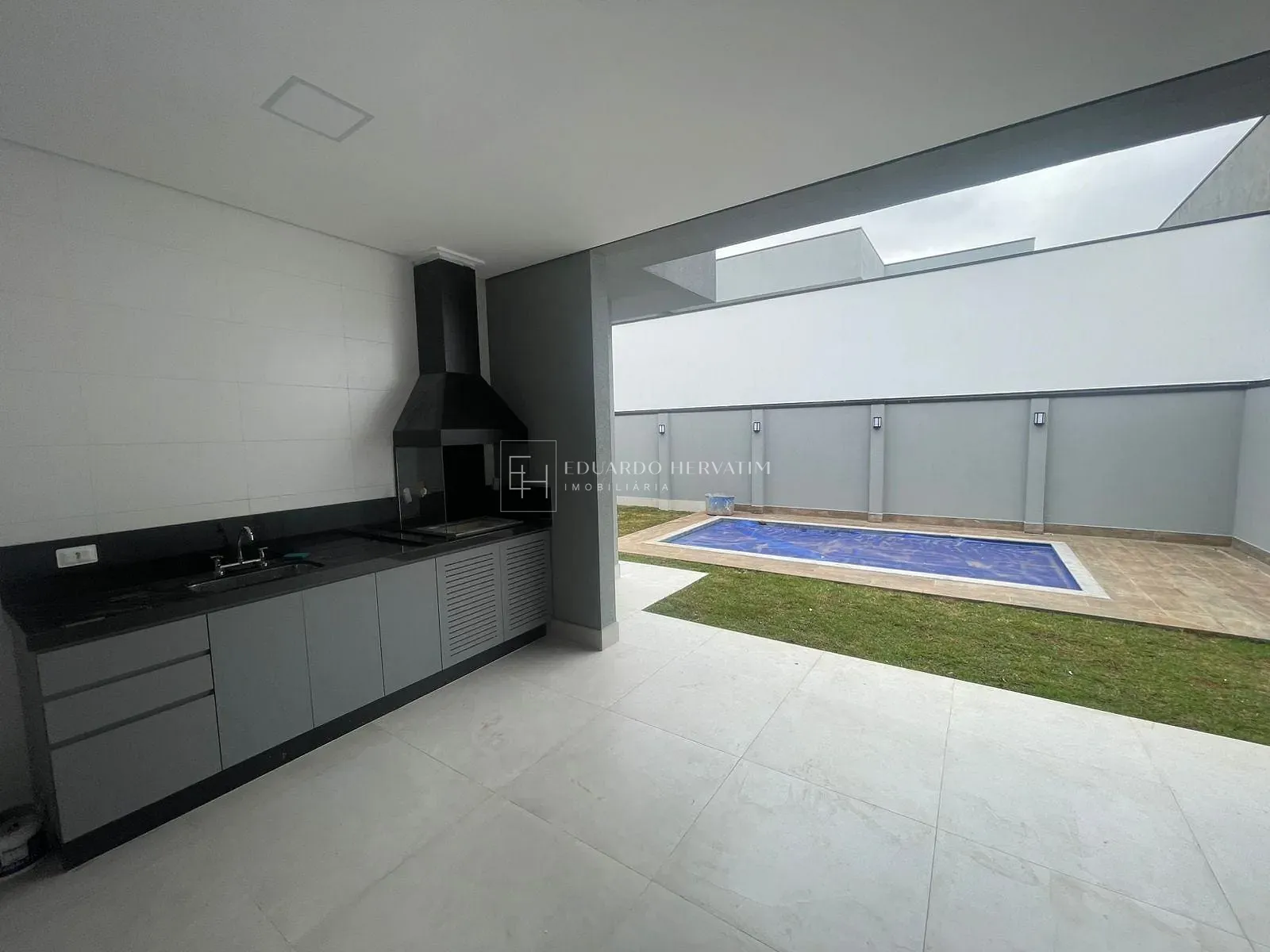 Casa, 3 quartos, 270 m² - Foto 1