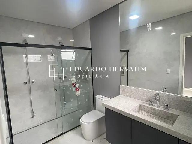 Casa 3 quartos e 5 banheiros, para alugar, no bairro Engordadouro em Jundiaí