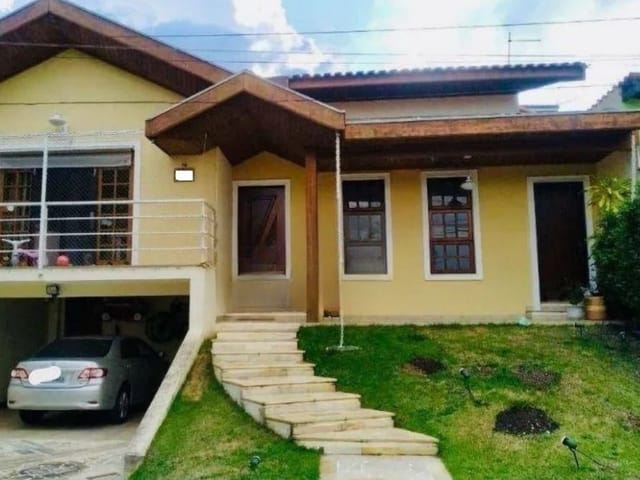 Casa com 250m² 3 quartos e 2 banheiros, à venda, no bairro Urbanova em São José dos Campos