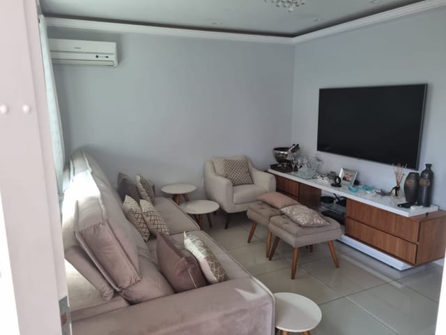 Casa com 180m² 3 quartos e 4 banheiros, à venda, no bairro Maravista em Niterói