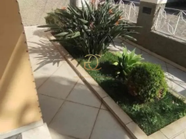 Casa 3 quartos e 2 banheiros, à venda, no bairro Centro em Valença