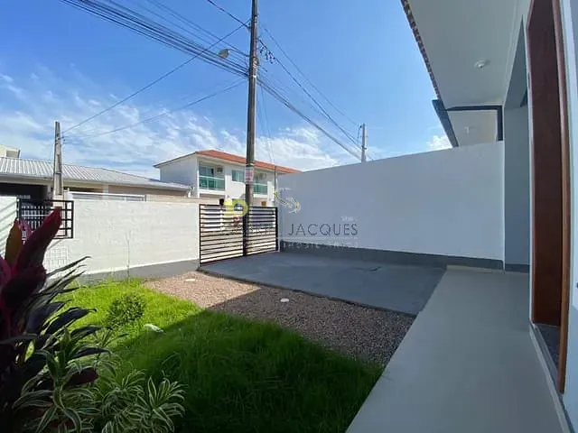 Casa com 180m² 3 quartos e 2 banheiros, à venda, no bairro Forquilhas em São José