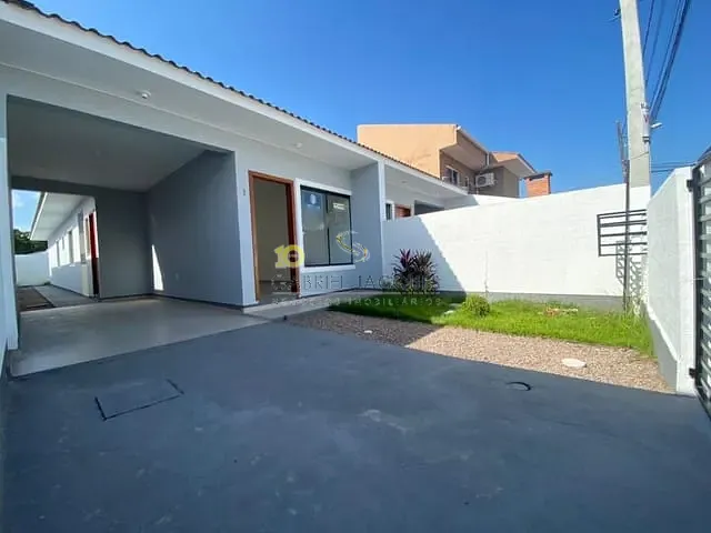 Casa com 180m² 3 quartos e 2 banheiros, à venda, no bairro Forquilhas em São José