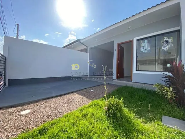 Casa com 180m² 3 quartos e 2 banheiros, à venda, no bairro Forquilhas em São José
