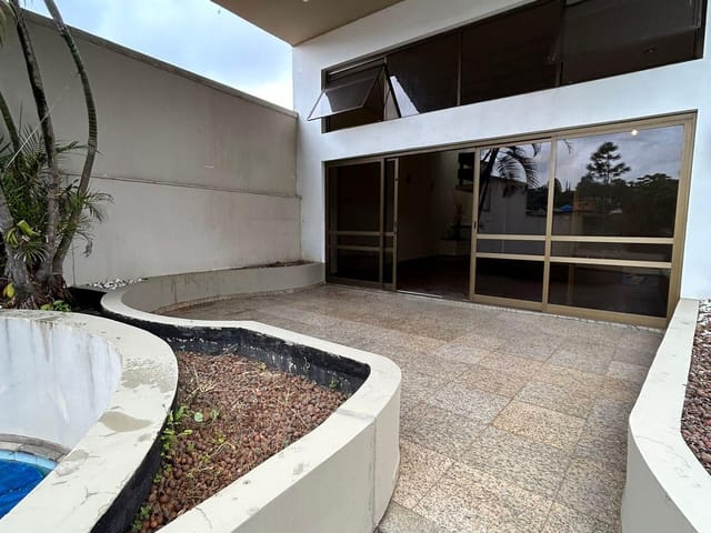 Casa com 422m² 4 quartos e 7 banheiros, à venda, no bairro Jardim Petrópolis em São Paulo