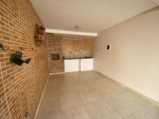 Casa com 80m² 3 quartos e 2 banheiros, à venda, no bairro Atalaia em Aracaju