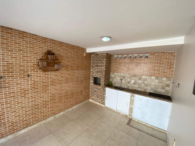 Casa com 80m² 3 quartos e 2 banheiros, à venda, no bairro Atalaia em Aracaju