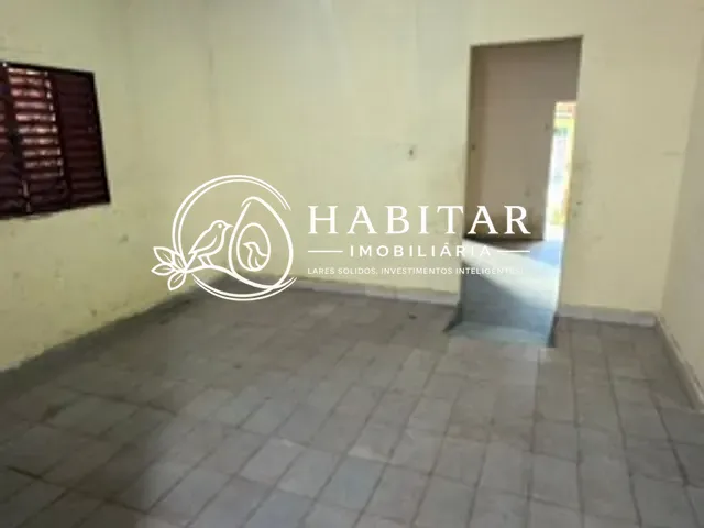 Casa 2 quartos e 2 banheiros, à venda, no bairro Cristo Redentor em Corumbá