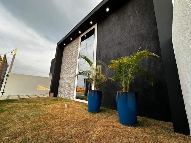 Casa com 292m², à venda, no bairro Montserrat em Nova Mutum